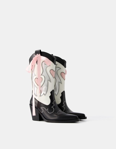 Bota tacón cowboy detalle lazo