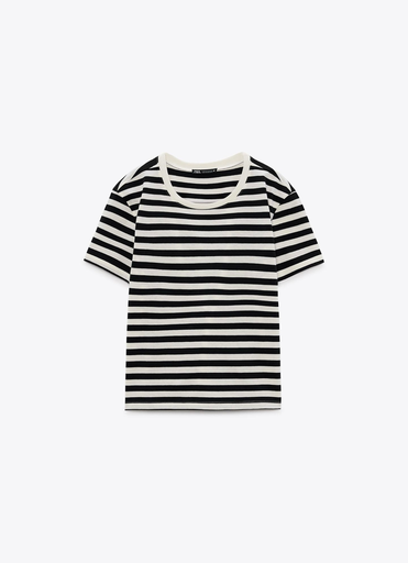 Camiseta Basica Bajo Asimetrico BN